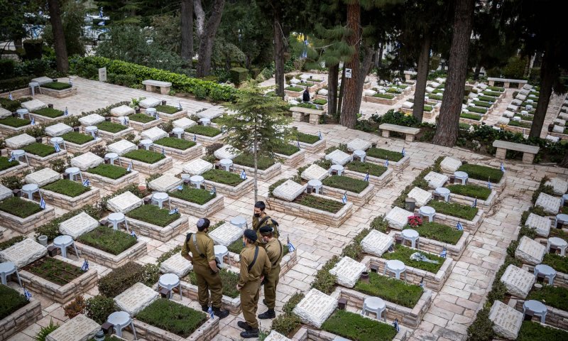 האח השכול מבקש: "אל תהרגו אותנו פעמיים"