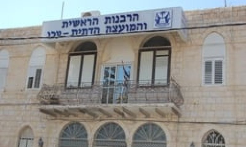 למה הדתיים בעכו עושים יותר אבל מקבלים פחות?