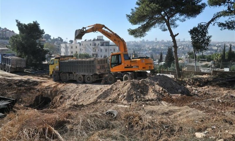 החלה בניית שכונה חדשה ברכס הר הזיתים במזרח ירושלים