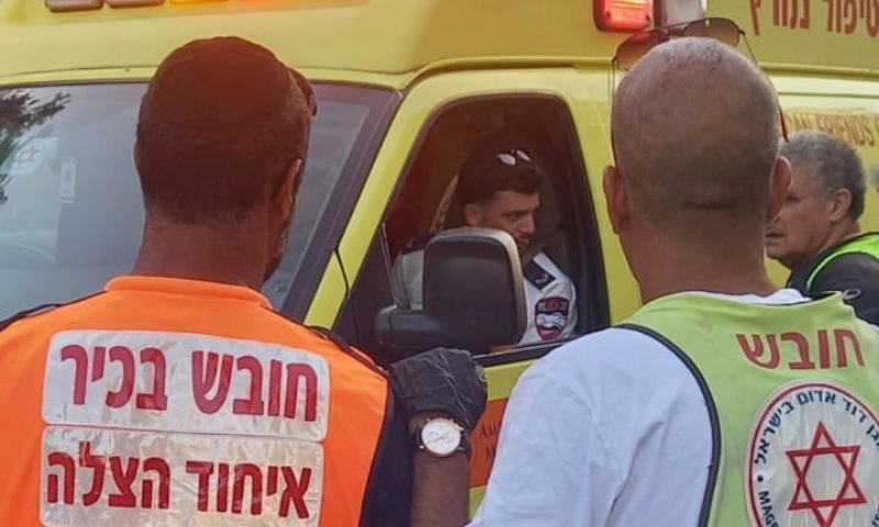 יבנה: פצועה קשה בעקבות שריפה בבניין מגורים