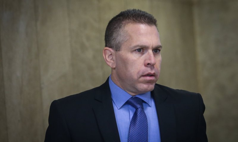 בעקבות דבריה; הקצינה הבכירה הועברה מתפקידה