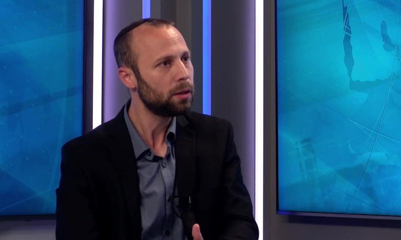 הרב פכטר מעריך באולפן: "אנשים יאכלו יותר כשר"