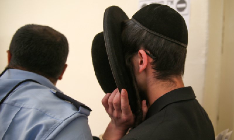 פיצויים לצעיר חרדי שפאתו נתלשה על ידי קצין
