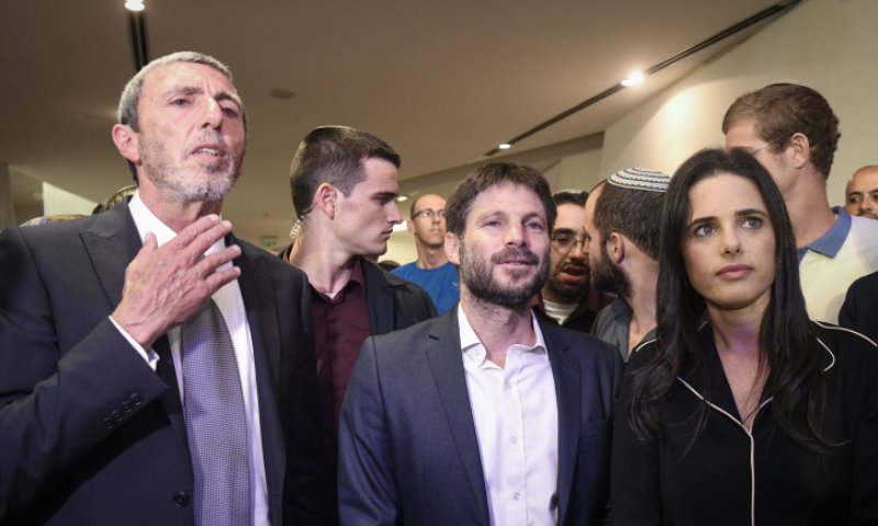 סקר: ימינה מתחזקת; אך גוש השמאל פותח פער