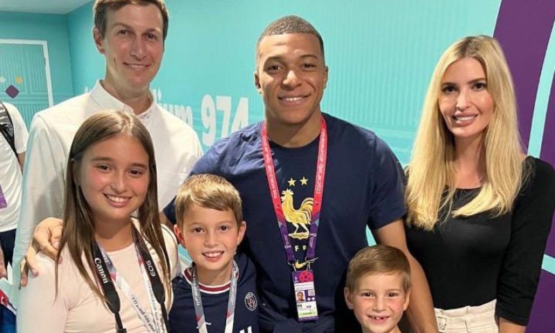 איוונקה קפצה למונדיאל: "מזל טוב לאמפבה"