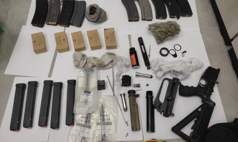 שוטרים ביצעו חיפוש שגרתי וגילו הפתעה בארון הבגדים