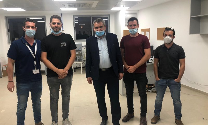 סטודנט באריאל: "בחירה בין המבחנים לבריאות של אבא"