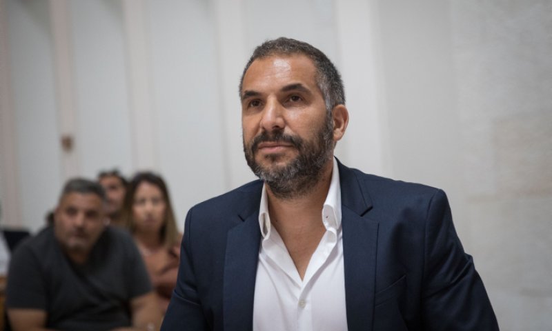 ועדת הבחירות פסלה מועמד ממפלגתו של רון קובי