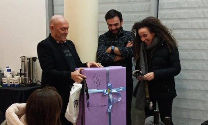 מרגש: המתנה שקיבלה יובל דיין משלומי שבת. צפו