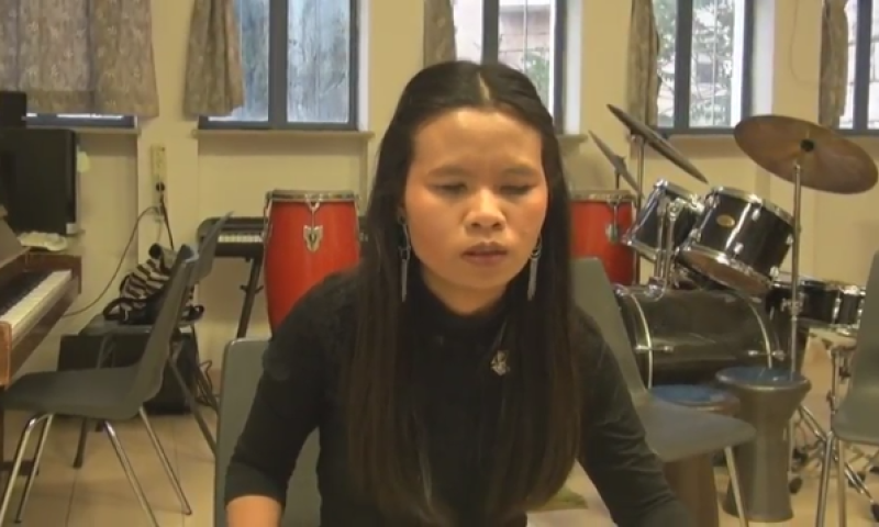 קשיים והישגים: מדליקת המשואה דינה סמטה. צפו