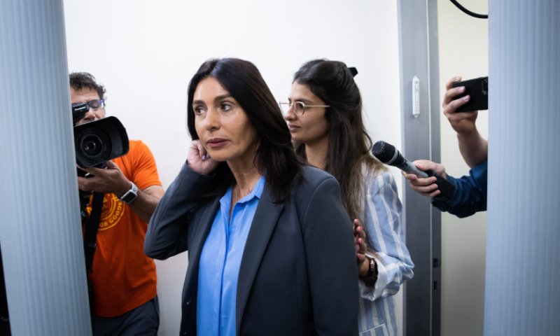 רגב: אני זאת שנלחמתי; המגישה: קשקוש מקושקש