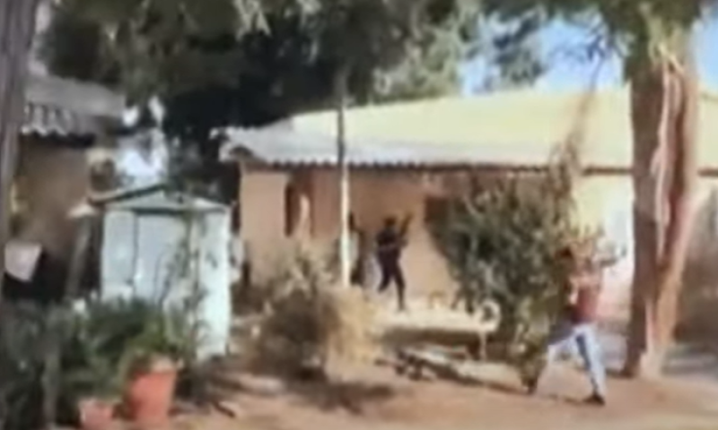 תיעוד ראשון של אירוע בני הערובה בקיבוץ בארי. צפו