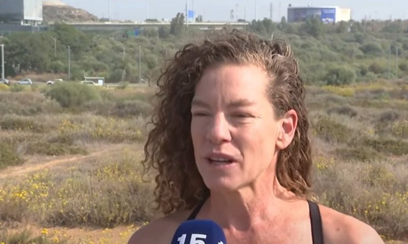 האישה שמצאה את הטלפון של הפצ"רית: הציעו לי כסף אבל סירבתי