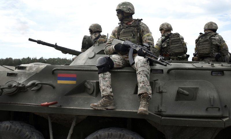 צבא אזרבייג'אן פתח במבצע צבאי במובלעת הארמנית