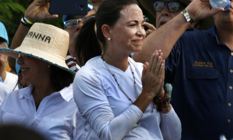 מנהיגת האופוזיציה בוונצואלה נתנה לטראמפ את פרס הנובל שלה