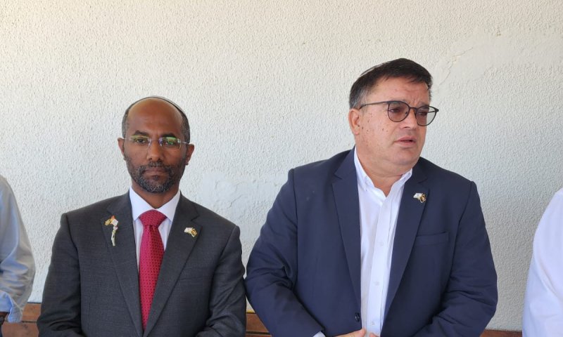 אחדות: הח"כים מ-2 הצדדים הגיעו יחד לבתי העלמין