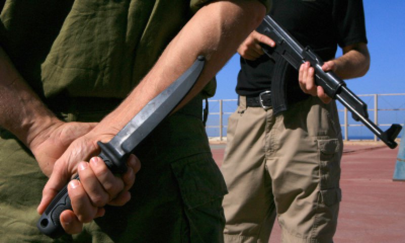 חייל נפצע בבטנו לאחר שחברו "בדק את השכפ"צ"