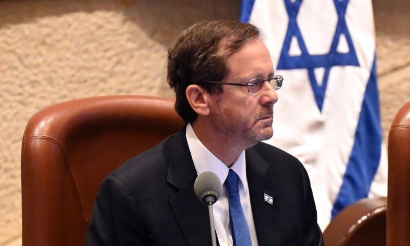 הרצוג: 'קולות מסוכנים לוקחים את המדינה אחורה'