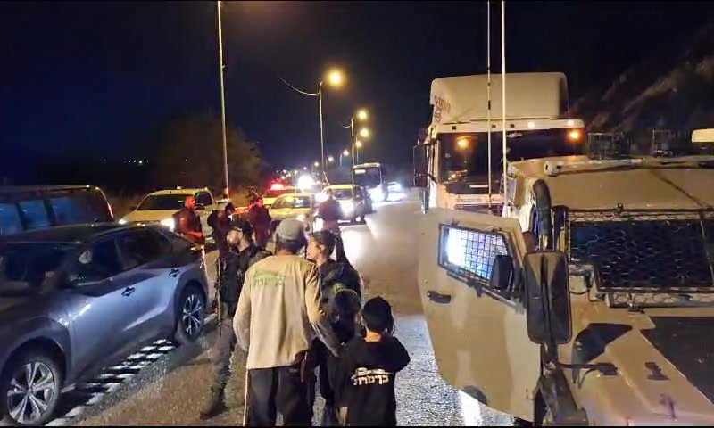 מתיישבים עצרו משוריין מלהגיע לרשות הפלסטינית