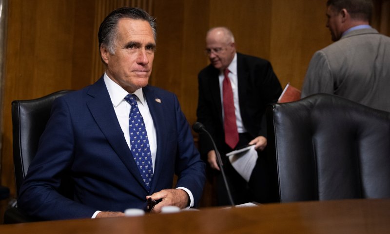 ארה"ב: סנאטור רפובליקני יצביע בעד הדחת טראמפ