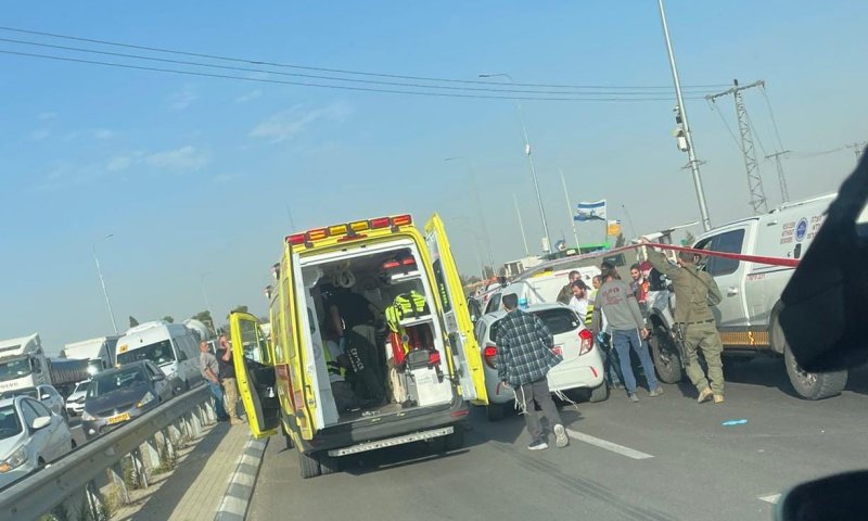 הרוג ושלושה פצועים בפיגוע בצומת גוש עציון