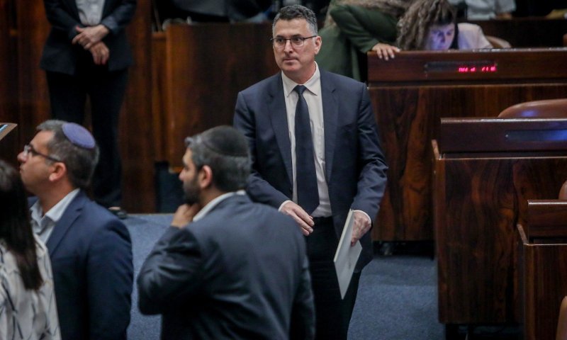 לקראת פיצוץ? לפני ההצבעה: סער בצעד דרמטי