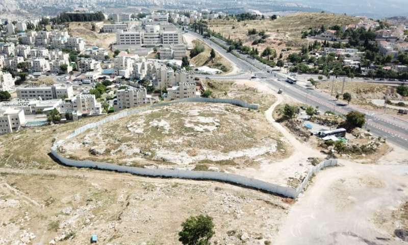 עתירה נגד סמוטריץ': "לא משחרר קרקעות ליהודים"