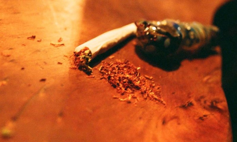 הרב אליהו: אין משטרה? תטפלו אתם בסוחרי הסמים