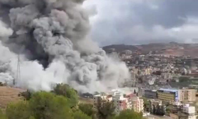 צה"ל תקף בכפר רומאנה: פטריות עשן מעל נבטיה