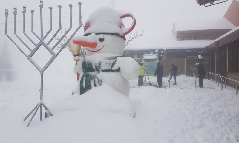 זרימות אדירות; חצי מטר של שלג בחרמון. צפו בתיעוד