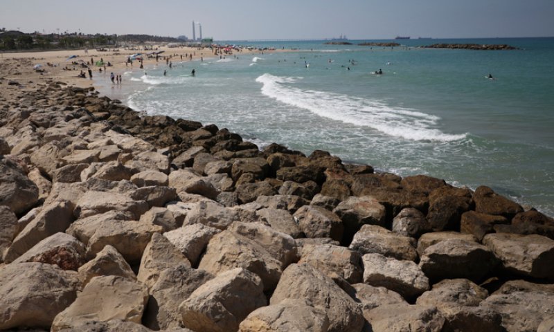 חיפושים קדחתניים: חשש לחייו של נער שנעלם בים