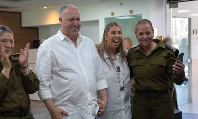 משפחתה של אגם ברגר בתגובה ראשונה אחרי השחרור