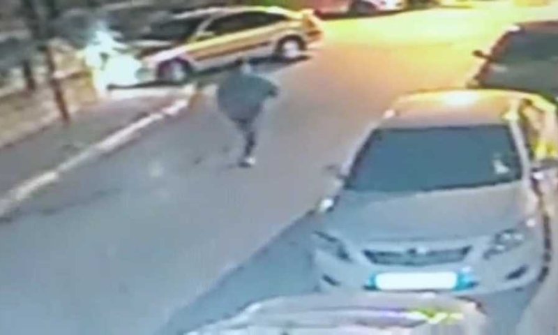 השב"ח נמלט מהשוטרים ונתקע בחומת אבן. צפו