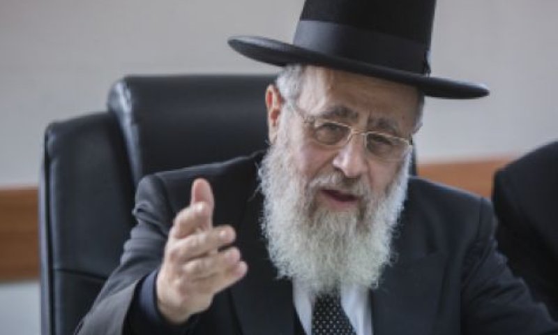 הרב יוסף במתקפה חריפה נגד "הרבנים ששתקו"