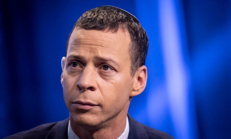 עמית סגל על הדיווח עליו: "ידיעה שקרית"