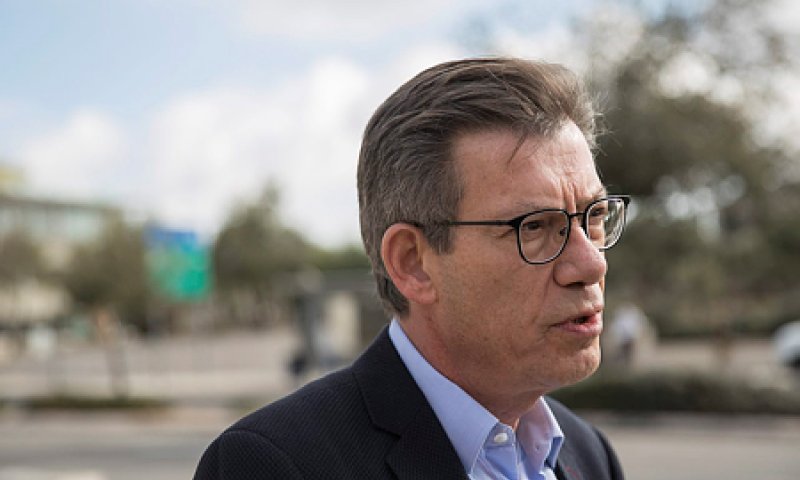 מה בער לו? התנועה למדינה יהודית נגד דובר משרד החוץ