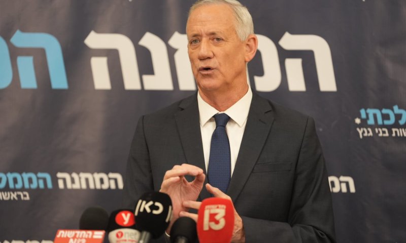 גנץ שוחח עם הרמטכ"ל: "תמונת מצב מדאיגה"