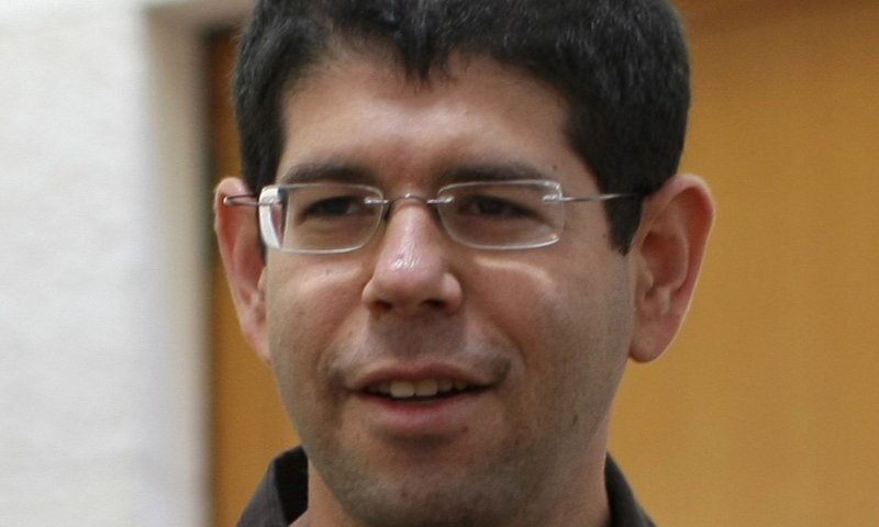 עוד סטירה: תלונה במשטרה נגד יריב אופנהיימר