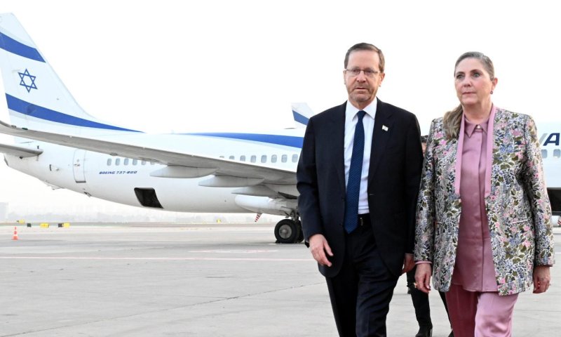 "מדינת מפתח": הרצוג המריא לביקור באזרבייג'ן