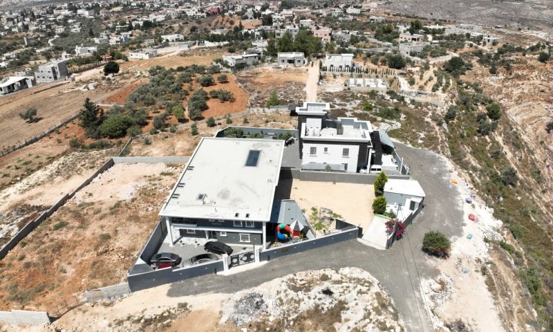 איפה המנהל האזרחי? כפר נופש פלסטיני לא חוקי בשטח C