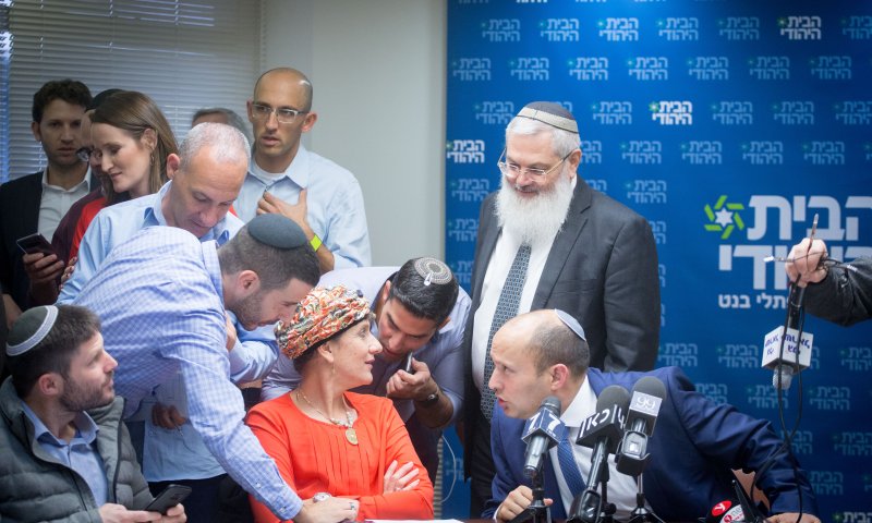 בנט החל במהלך לביטול הפריימריז בבית היהודי