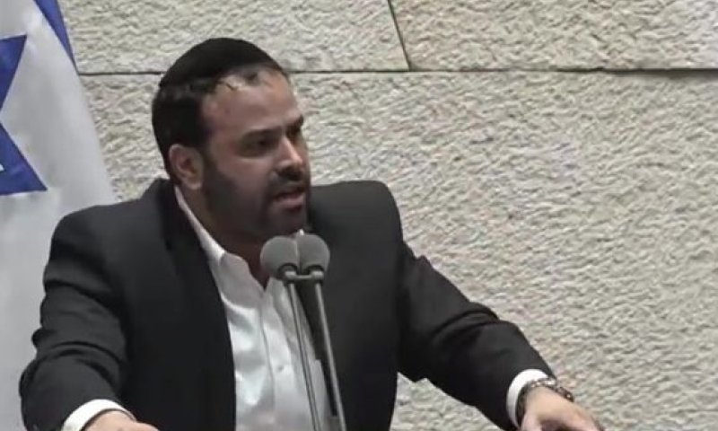 אזולאי תוקף: "אל תשמרו עלינו, תכבדו את היהדות"