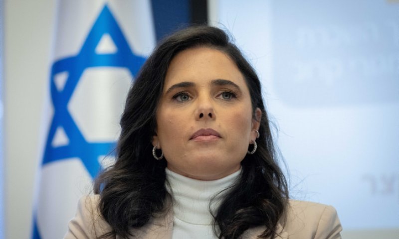 איילת שקד ניצבת מול המבחן הגדול ביותר שלה