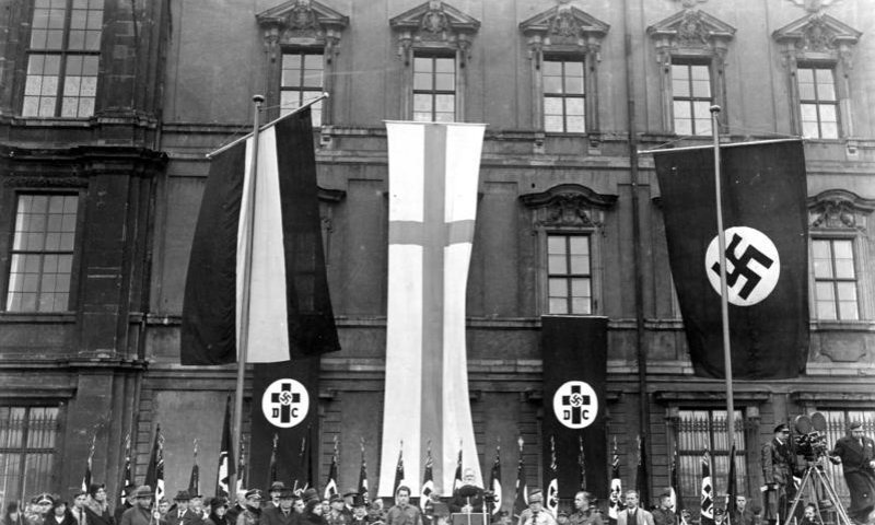 נאו־נאצי גרמני שינה את מינו כדי להימנע מכלא גברים