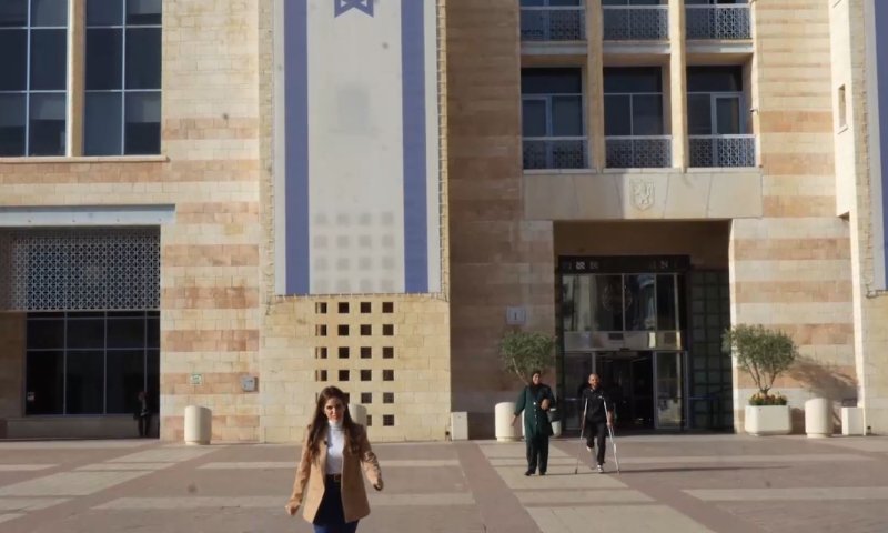 עיריית ירושלים: המוקד העירוני 106 בחזית הלחימה &bull; צפו