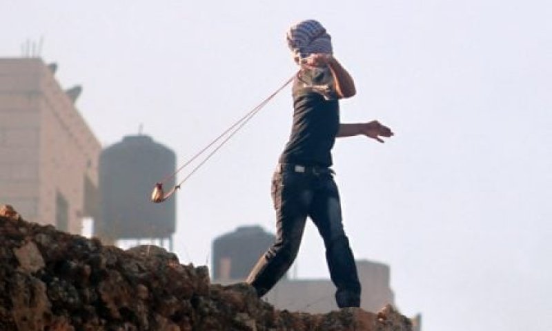 נעצרו ערבים החשודים בידויי אבנים בירושלים