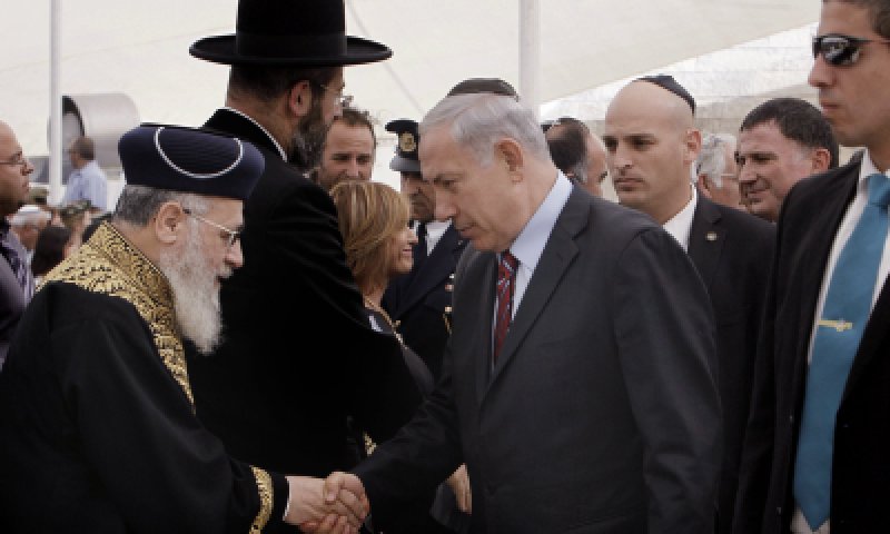 מאמצים למנוע הרס; הרב יוסף: "איסור חמור"