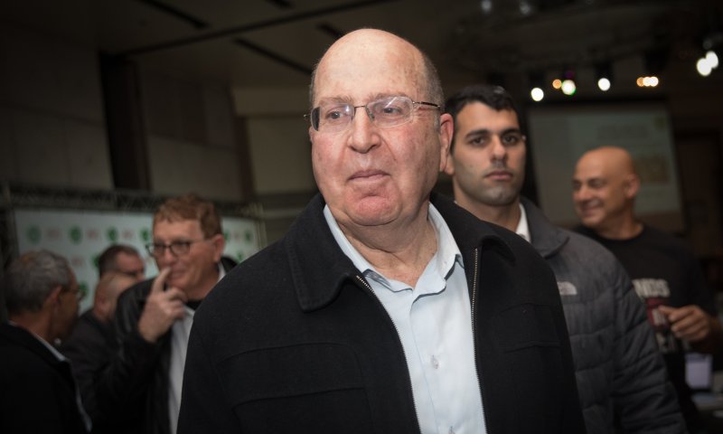 יעלון מתנער מהסרטון של לפיד: "לא הסגנון שלי"