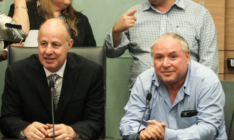 אמסלם מצטרף לקרב הירושה של דני דנון