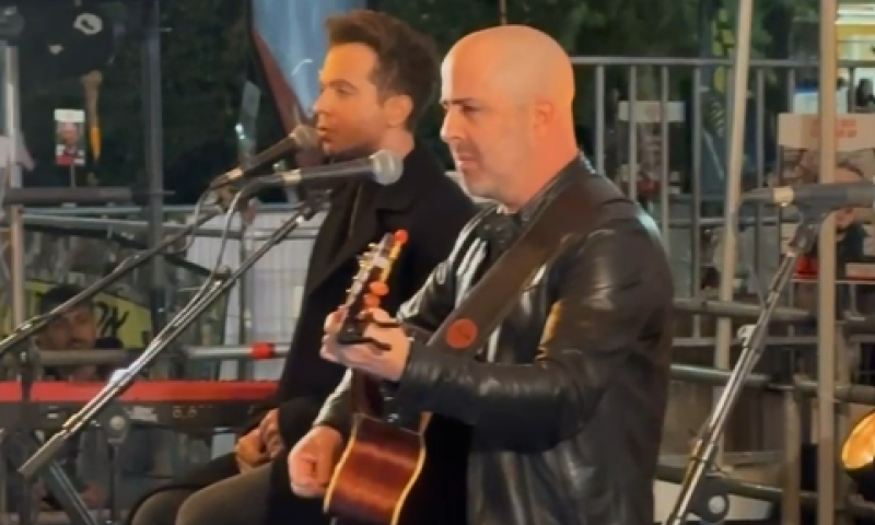 "כמו הילד בקיבוץ": עילי בוטנר בעצרת 100 הימים